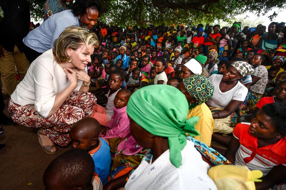 In Dzindzine besucht Mathilde das Wasserentsalzungsprojekt "Water Gaza". In Dzindzine besucht Mathilde das Wasserentsalzungsprojekt "Water Gaza".
