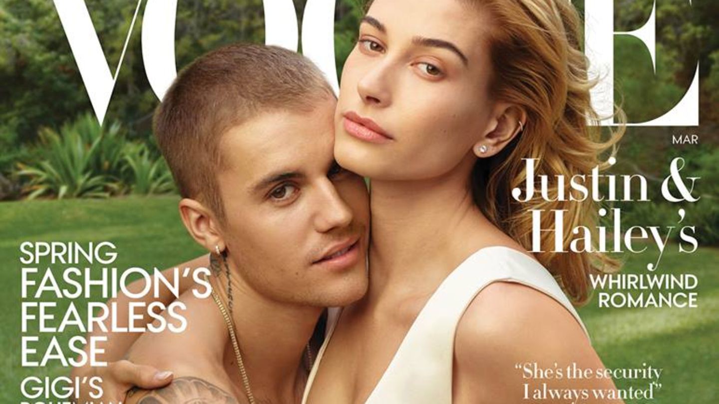 Хейли Бибер Vogue. Совместная фотосессия для журнала Джастина с Хейли. Hailey Bieber Paris Vogue.