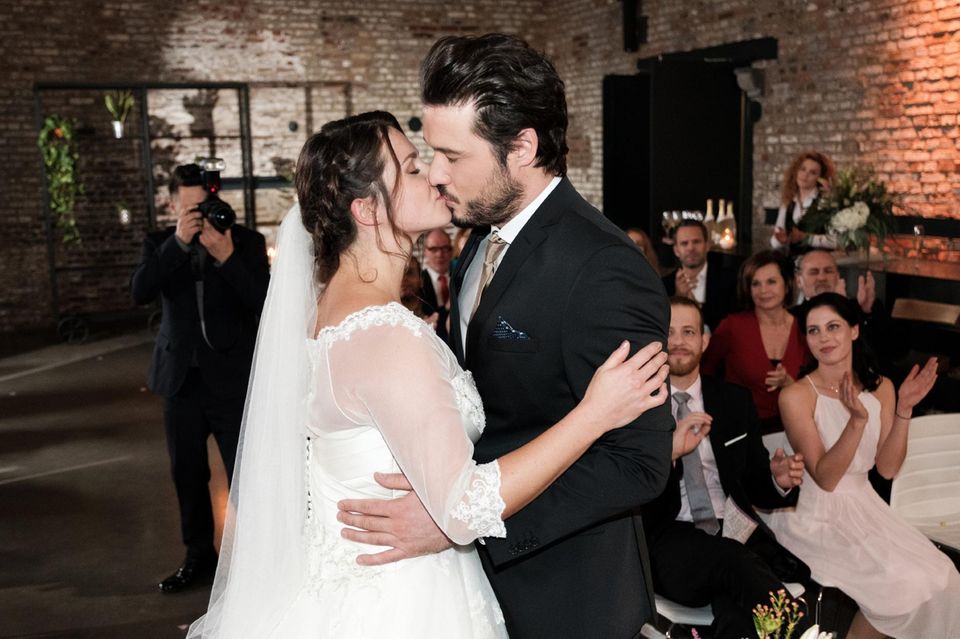 Unter uns: RTL-Traumhochzeit mit Alexander Milo an Valentinstag Unter uns: RTL-Traumhochzeit mit Alexander Milo an Valentinstag