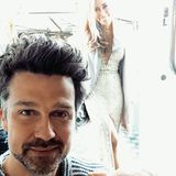 "Wehe, ihr baggert unsere Traumfrau an", schreibt Wayne Carpendale zu diesem Familien-Selfie auf Instagram. Beim Anblick von Annemarie auf dem Red Carpet kann man auch durchaus verstehen, dass er sich Sorgen um männliche Konkurrenz aus Hollywood macht ... 