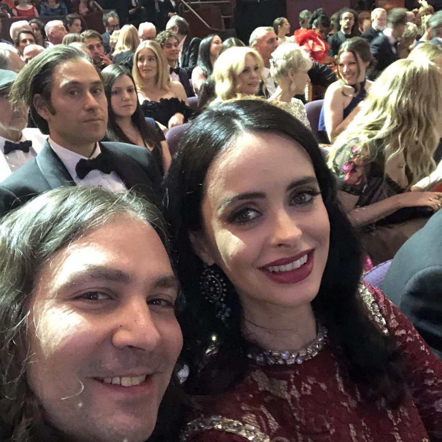 Krysten Ritter postet ein Selfie aus dem Publikumsbereich. "Oscars!!!", postet die Schauspielerin dazu.