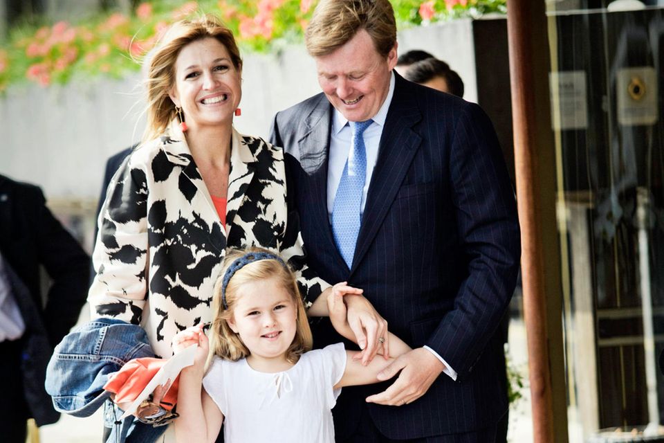 2010: Königin Máxima, König Willem-Alexander und Prinzessin Amalia 