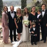 So sieht eine glückliche Familie aus! Ashley Lauren zelebriert den schönsten Tag ihres Lebens mit Ehemann Julian LeFevre, Mutter Sharon Bush und Schwester Lauren Bush Lauren.