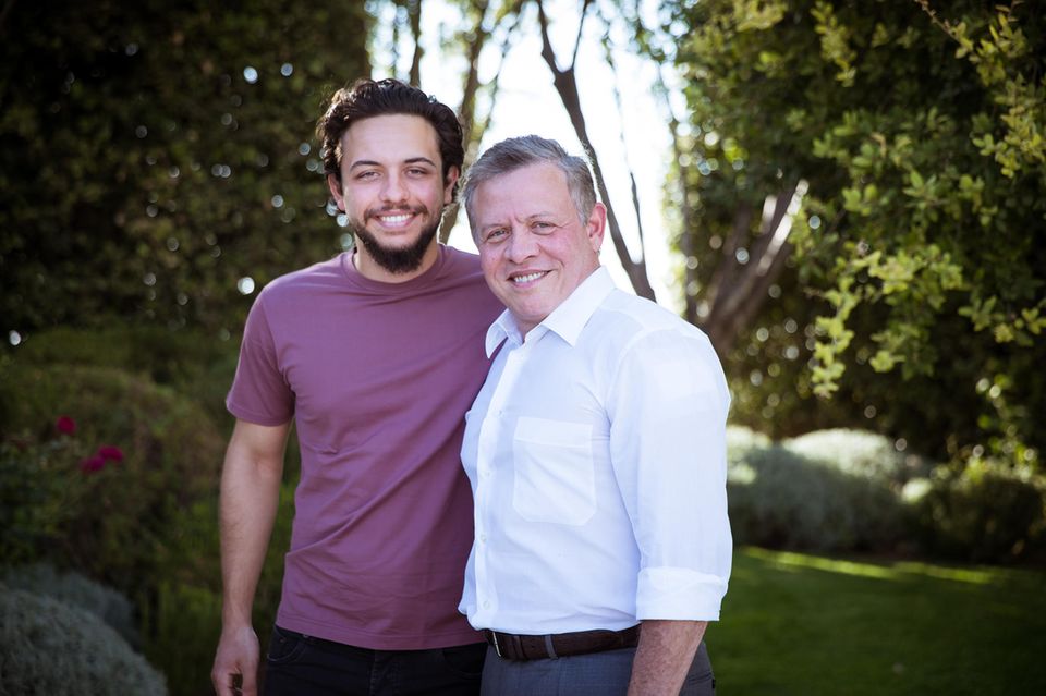 Royals in Europa und der Welt: Kronprinz Hussein Bin Abdulla (l.) mit seinem Vater König Abdullah II. Kronprinz Hussein Bin Abdulla, König Abdullah II.