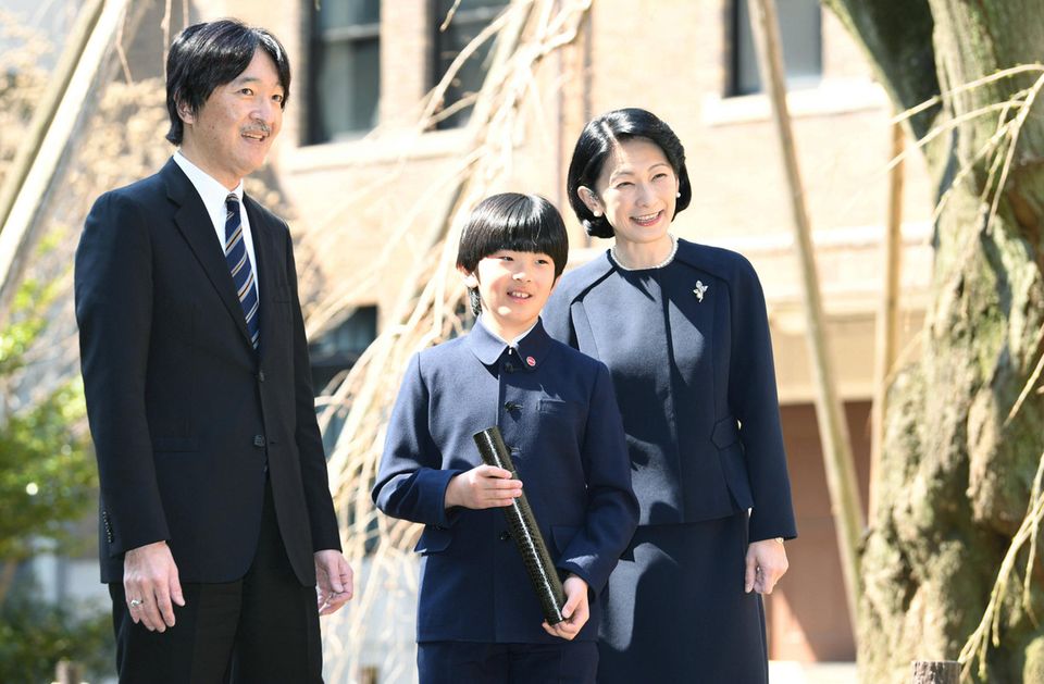 Kaiserhaus in Japan: Prinz Fumihito, sein Sohn Prinz Hisahito und seine Frau Prinzessin Kiko Prinz Akishino, Prinz Hisahito, Prinzessin Kiko