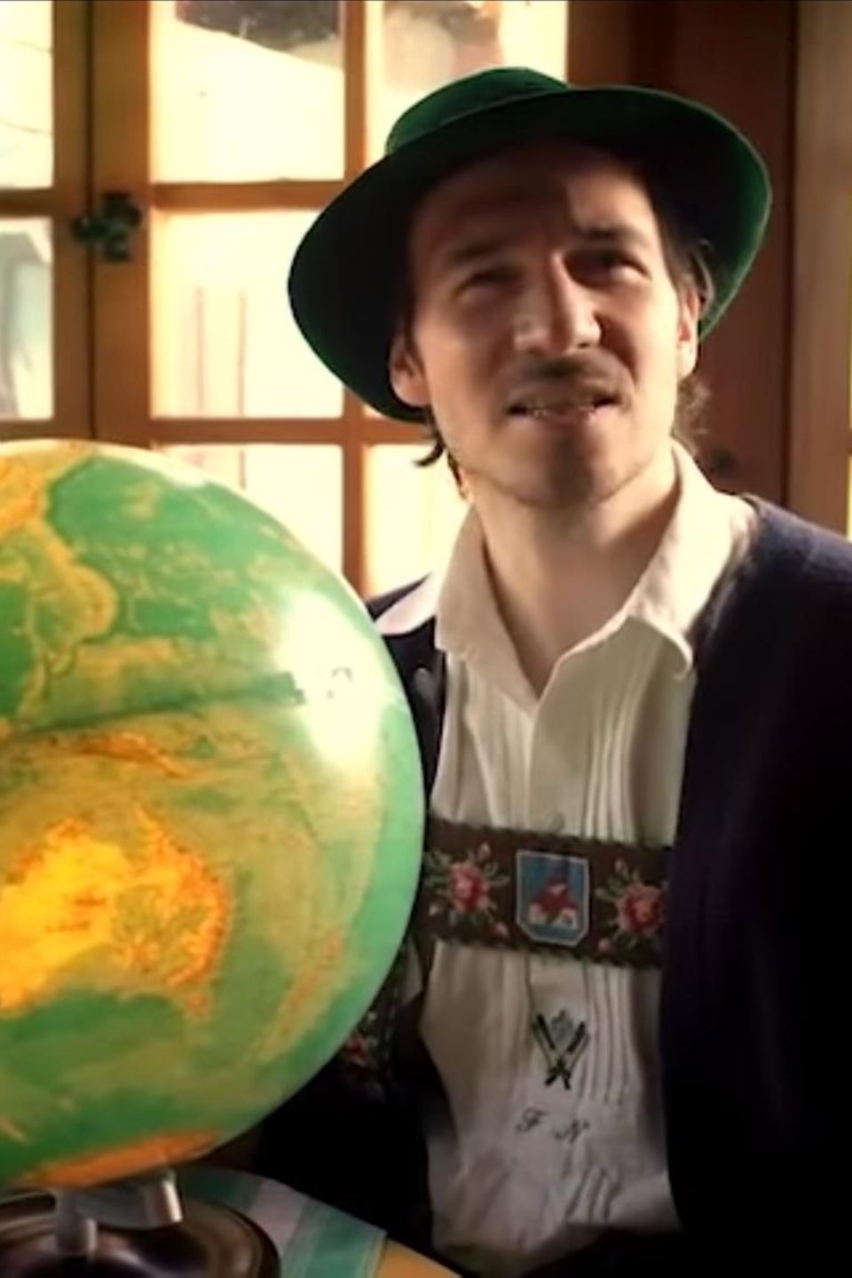 Felix Neureuther in seinem Aprilscherz-Video "Weiterziehn"