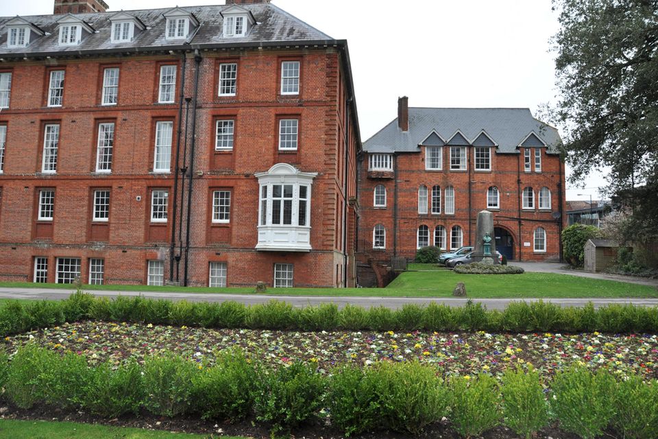Vom Haus ihrer Kindheit bis zum Palast: Marlborough College Marlborough College