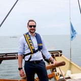 10. April 2019  Prinz Haakon macht eine tolle Figur während seiner Inselstaaten-Rundreise im Südpazifik. An Tag vier besucht der Mann von Kronprinzessin Mette-Marit unter anderem ein traditionelles Fischerboot. 