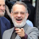 Tom Hanks ist einer der Hollywood-Stars, die bis heute eine Bilderbuch-Karriere vorweisen können, und das nicht nur als Schauspieler, sondern auch als Regisseur (z.B. "That Thing You Do!" und Produzent ("My Big Fat Greek Wedding"). Sein Bart ist allerdings auch grau geworden.
