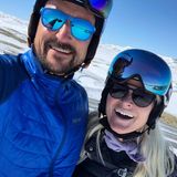 15. April 2019  Prinz Haakon und seine Frau, Kronprinzessin Mette-Marit, haben gerade sichtlich Spaß in ihrem Skiurlaub in Norwegen. Strahlend über beide Ohren schicken sie ihren Followern süße Urlaubsgrüße. Auch ihre Kinder ...