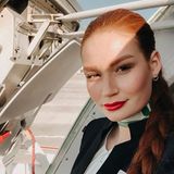 Bei Heidi hat es zwar nicht geklappt, dafür aber auf Instagram. 220.000 Menschen verfolgen wie Jana Heinisch als Stewardess um die Welt reist und immer mal wieder Modeljobs an Land zieht. Auch ein Podcast zählt mittlerweile zu ihrem Repertoire. 