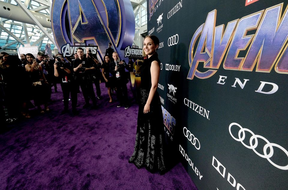 In "Avengers: Endgame" sehen wir Natalie Portman in der Rolle der Jane Foster. Sie ist eine Figur ohne Superkräfte und trat erstmals 2011 im ersten "Thor"-Film in Erscheinung, zunächst als Assistentin von Dr. Donald Blake, später als Vertraute von Thor. 