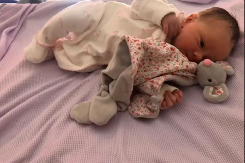 Auf Instagram zeigt Victoria Beckham stolz ein Foto ihrer kleinen Nichte