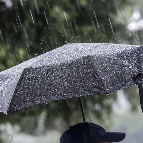 Ende April kommt mit viel Regen und Sturm