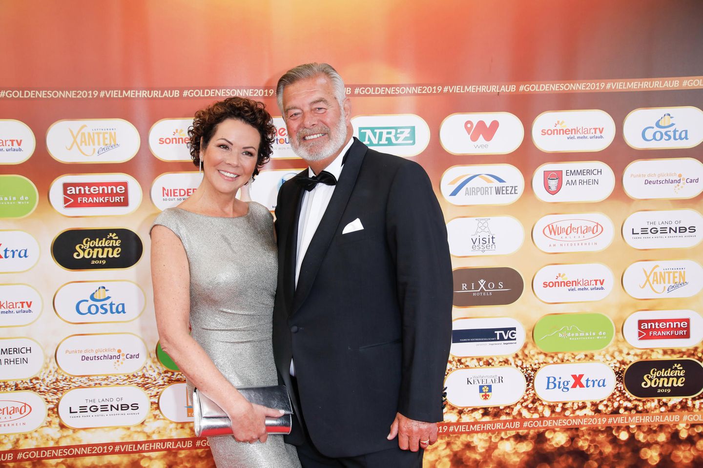 Harry Wijnvoord und seine Freundin Iris Dahlke bei der Verleihung der Goldenen Sonne 2019