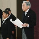 Bei der "Taiirei Seiden no Gi"-Zeremonie richtet Kaiser Akihito Abschiedsworte an die Regierung.