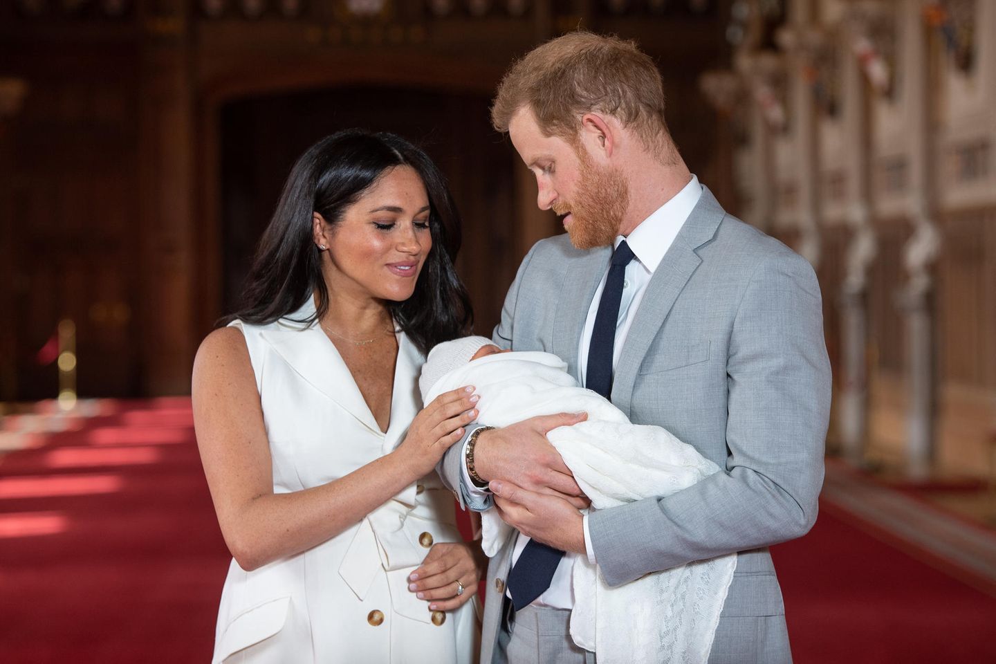 Herzogin Meghan + Prinz Harry: Das machen sie bei der Taufe anders als Herzogin Kate und Prinz William