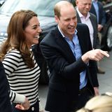Über was genau Herzogin Catherine und Prinz William so herzhaft lachen müssen, wissen nur die beiden. Sicher ist allerdings, dass sich die beiden sehr über die Geburt ihres Neffen, dem ersten Kind von Herzogin Meghan und Prinz Harry, freuen. Das jüngste Familienmitglied der britischen Königsfamilie hat am 6. Mai 2019 das Licht der Welt erblickt. 