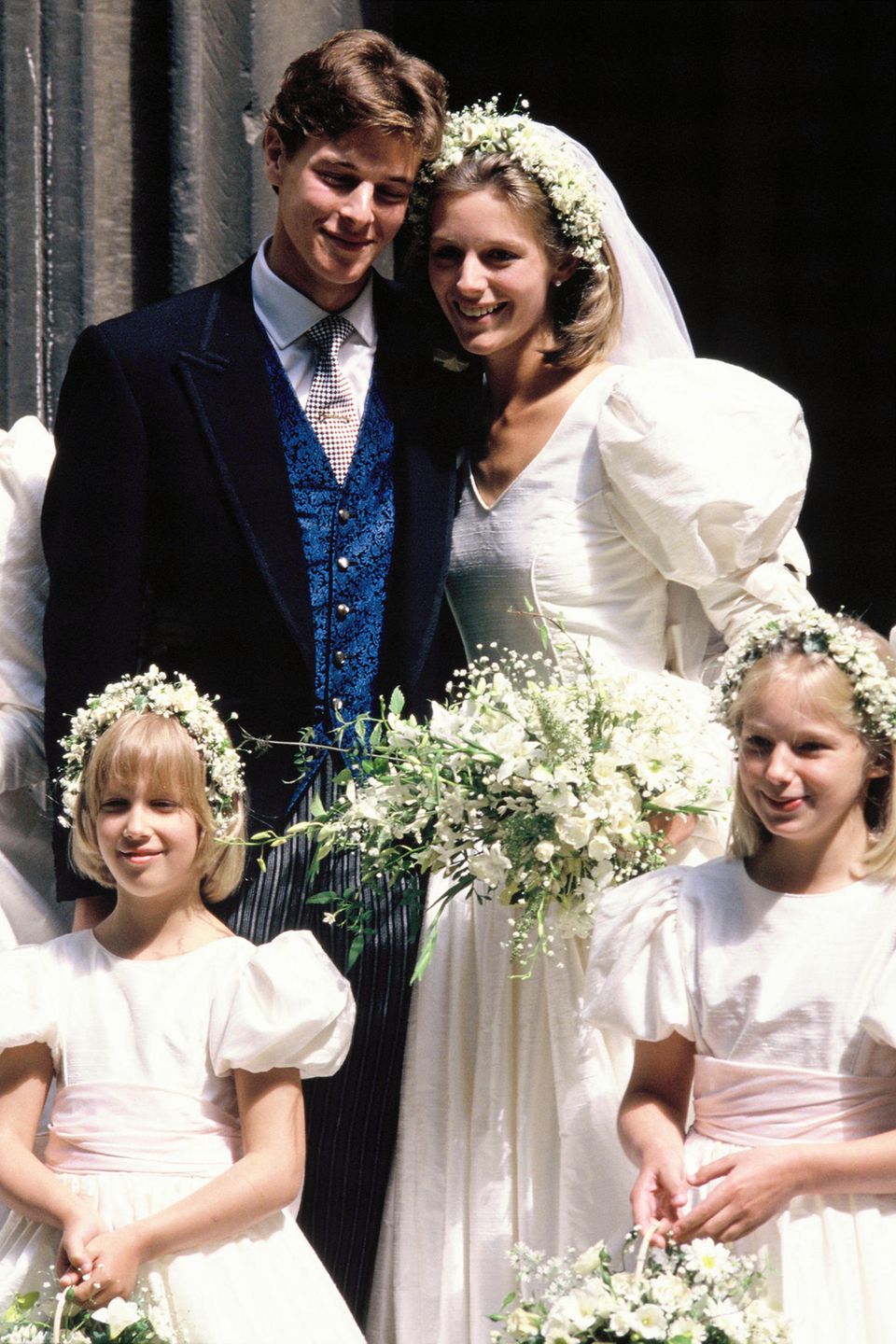 1988 ist die kleine Gabriella (vorn links) zusammen mit Alexandra Wilson Blumenmädchen bei der Hochzeit von James Ogilvy und Julia Rawlinson.