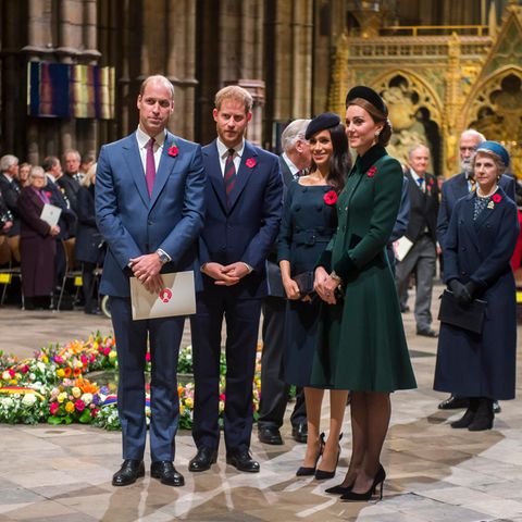 Prinz William, Prinz Harry, Herzogin Meghan und Herzogin Catherine