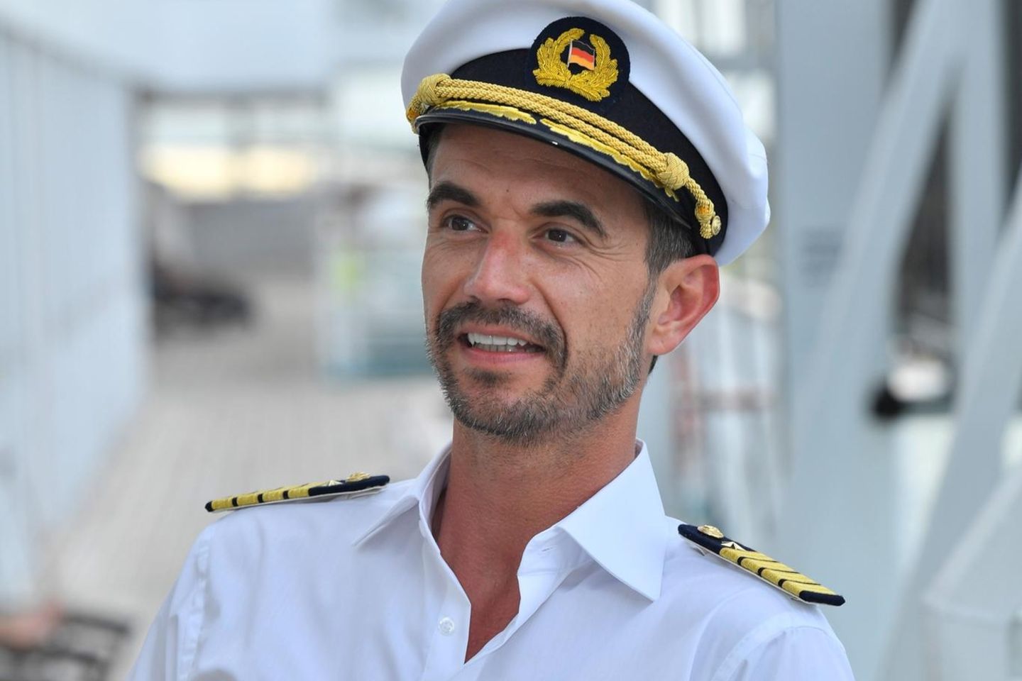 Florian Silbereisen als "Traumschiff"-Kapitän