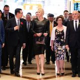 Hier kommt Charlène! Die Fürstin eröffnet die "Grace Kelly from Hollywood to Monaco"-Ausstellung in der Galaxy Exhibition Hall in Macau. Zu diesem Anlass hat sie sich in ein ganz besonders heißes Outfit geworfen.
