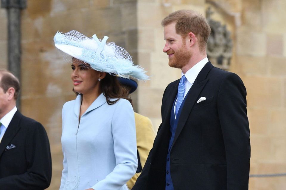 Gabriella Windsor : Lady Frederick Windsor Sophie Winkelman erscheint gemeinsam mit Prinz Harry zur Hochzeit von Lady Gabriella Windsor und Tom Kingston Lady Frederick Windsor Sophie Winkelman erscheint gemeinsam mit Prinz Harry zur Hochzeit von Lady Gabriella Windsor und Tom Kingston
