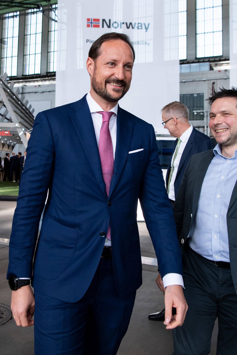Kronprinz Haakon eröffnet das Greentech Festival in Berlin. Kronprinz Haakon eröffnet das Greentech Festival in Berlin.