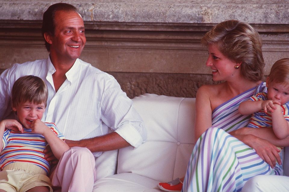 Spaniens Ex-König Juan Carlos I.: König Juan Carlos I. und Prinzessin Diana (†) sollen über Jahre hinweg eine leidenschaftliche Affäre gehabt haben König Juan Carlos I. und Prinzessin Diana (†) sollen über Jahre hinweg eine leidenschaftliche Affäre gehabt haben