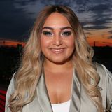 Acht Jahre nach dem Aus der Band hat sich Bahar Kizil extrem weiterentwickelt - musikalisch, optisch und persönlich. Anstatt sich in Girlband-Normen zwängen zu lassen, ist sie jetzt ihr eigener Boss und tritt viel selbstbewusster auf.