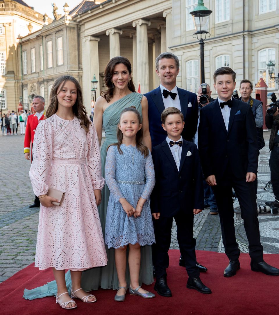Fotos von Dänenprinz Frederik, Prinzessin Mary + Familie GALA.de