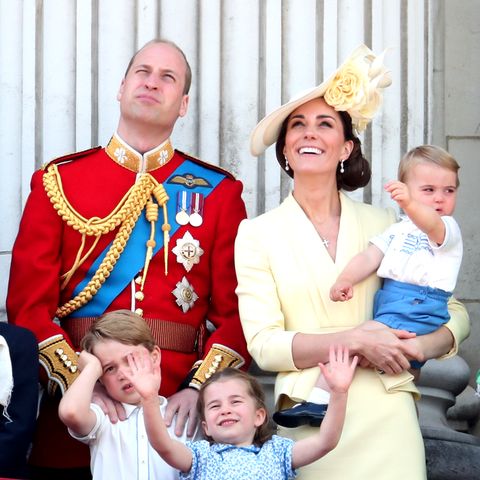 Prinz William, Herzogin Catherine mit Prinz Louis, Prinz George und Prinzessin Charlotte