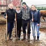 Freddys Hofdamen  Francis (26)  Jennika (28)  Christin (28)