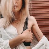 Auf Instagram zeigt Vanessa Stanat Mitte Juni 2019 ihr neues Tattoo. "You are enough" hat sich die GNTM-Vierte auf die Innenseite ihres Oberarm stechen lassen. Ein Satz, den Vanessa sich selber zu Herzen nimmt und nach außen tragen möchte.