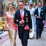 Am Abend wird zu einem festlichen Staatsbankett geladen, an dem auch die Kinder des schwedischen Königspaars mit ihren Partnern teilnehmen, allen voran Kronprinzessin Victoria und Prinz Daniel.