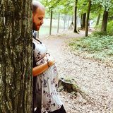 Die "Unter Uns"-Stars Patrick Müller und Joy Lee Juana Abiola-Müller zeigen uns anschaulich, was der Satz "Wir sind schwanger" für eine Familie bedeutet. 