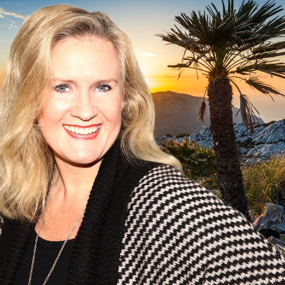 GALA-Autorin Tatjana Detloff und ihr Podcast "Stars auf Mallorca - der Sommer-Podcast von GALA"