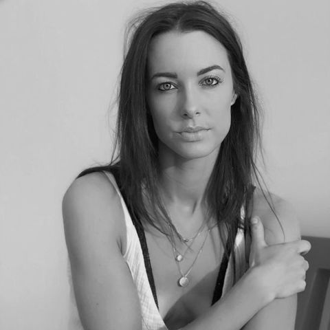 Emily Hartridge (†)