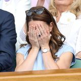 Den Tennis-Krimi kann Novak Djokovic für sich entscheiden und besiegt Roger Federer nach einem fast fünfstündigen Spiel.