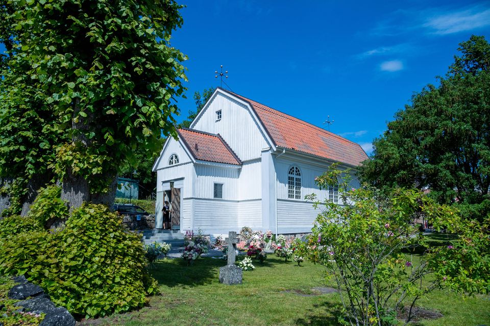 Die Trauerfeier findet in der Kirche von Dalarö statt.