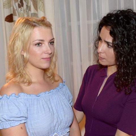 "GZSZ": Lilly (Iris Mareike Steen) und Shirin (Gamze Senol)