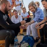 Königin Sofia von Spanien informiert sich an Bord des Expeditionsschiffs "Toftevaag" über Ozeanmüll im Rahmen des Libera Projek​ts in Palma de Mallorca. 