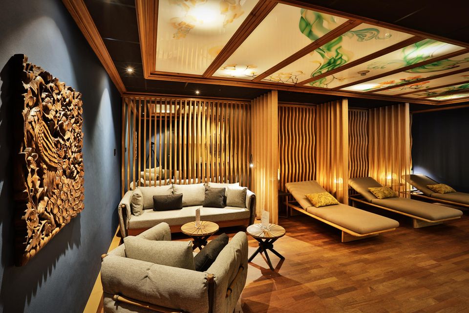 Kolumne: Call of Beauty : Der wunderschöne Spa im Ermitage Wellness- und Spa-Hotel in Gstaad-Schönried wurde erst im Mai 2019 komplett modernisiert. Der wunderschöne Spa im Ermitage Wellness- und Spa-Hotel in Gstaad-Schönried wurde erst im Mai 2019 komplett modernisiert.