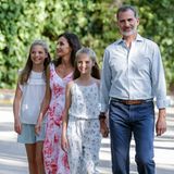 4. August 2019  Da kommt sie! Die spanische Königsfamilie begibt sich zum traditionellen Sommer-Fototermin in den Garten des Marivent-Palastes in Palma de Mallorca.