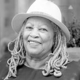 6. August 2019: Toni Morrison (88 Jahre)  Die in Ohio geborene Schriftstellerin Toni Morrison stirbt im Alter von 88 Jahren im Montefiore Medical Center in New York. 1993 bekam sie als erste schwarze Frau den Literaturnobelpreis. Zu ihren bekannten Werken zählen "Menschenkind", "Sehr blaue Augen", "Sula", "Solomons Lied", "Jazz" und "Paradies".