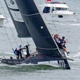 Hart am Wind segeln Herzogin Catherine und Prinz William bei der King’s Cup Regatta im englischen Cowes.