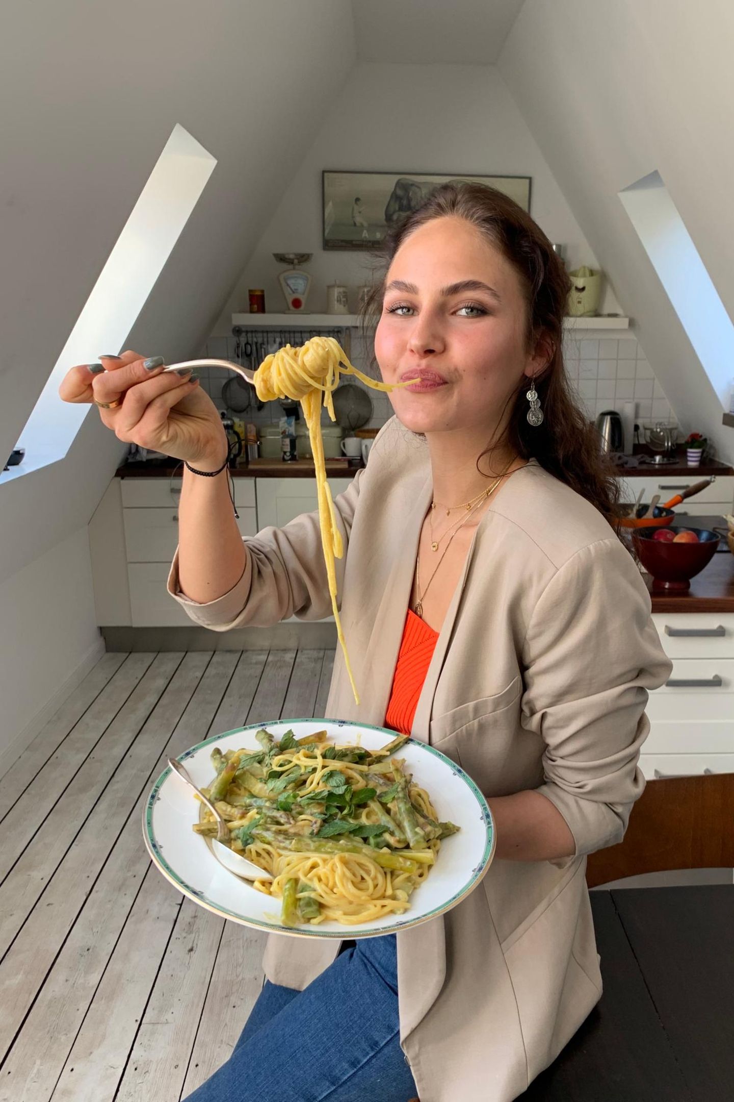 Food Journal vegan: Was Elena Carrire an einem Tag isst | GALA.de