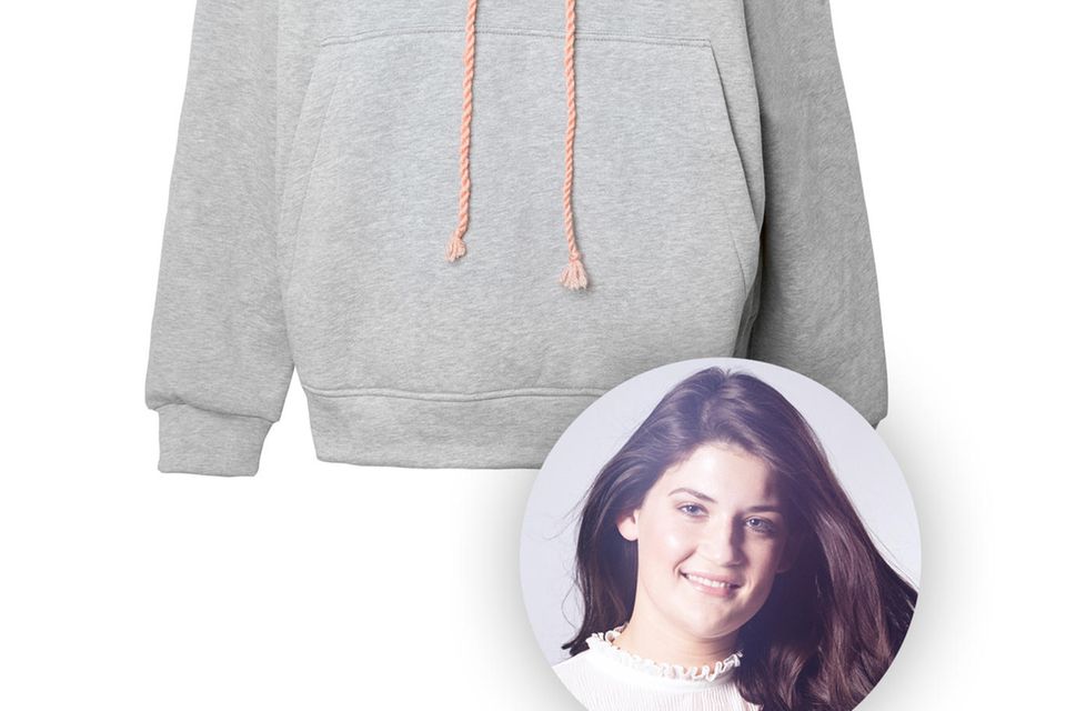 Nachhaltige Must Haves: Über das Trend-Potential eines grauen Hoodies müssen wir nicht reden, über das Label fitbuddhastyle aber auf jeden Fall, findet Redakteurin Lisa. Über das Trend-Potential eines grauen Hoodies müssen wir nicht reden, über das Label fitbuddhastyle aber auf jeden Fall, findet Redakteurin Lisa.