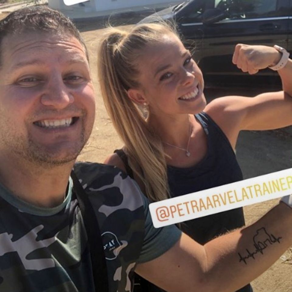 "The Biggest Loser"-Coach Ramin Abtin stellt seine neue Kollegin Petra Arvela auf Instagram vor.