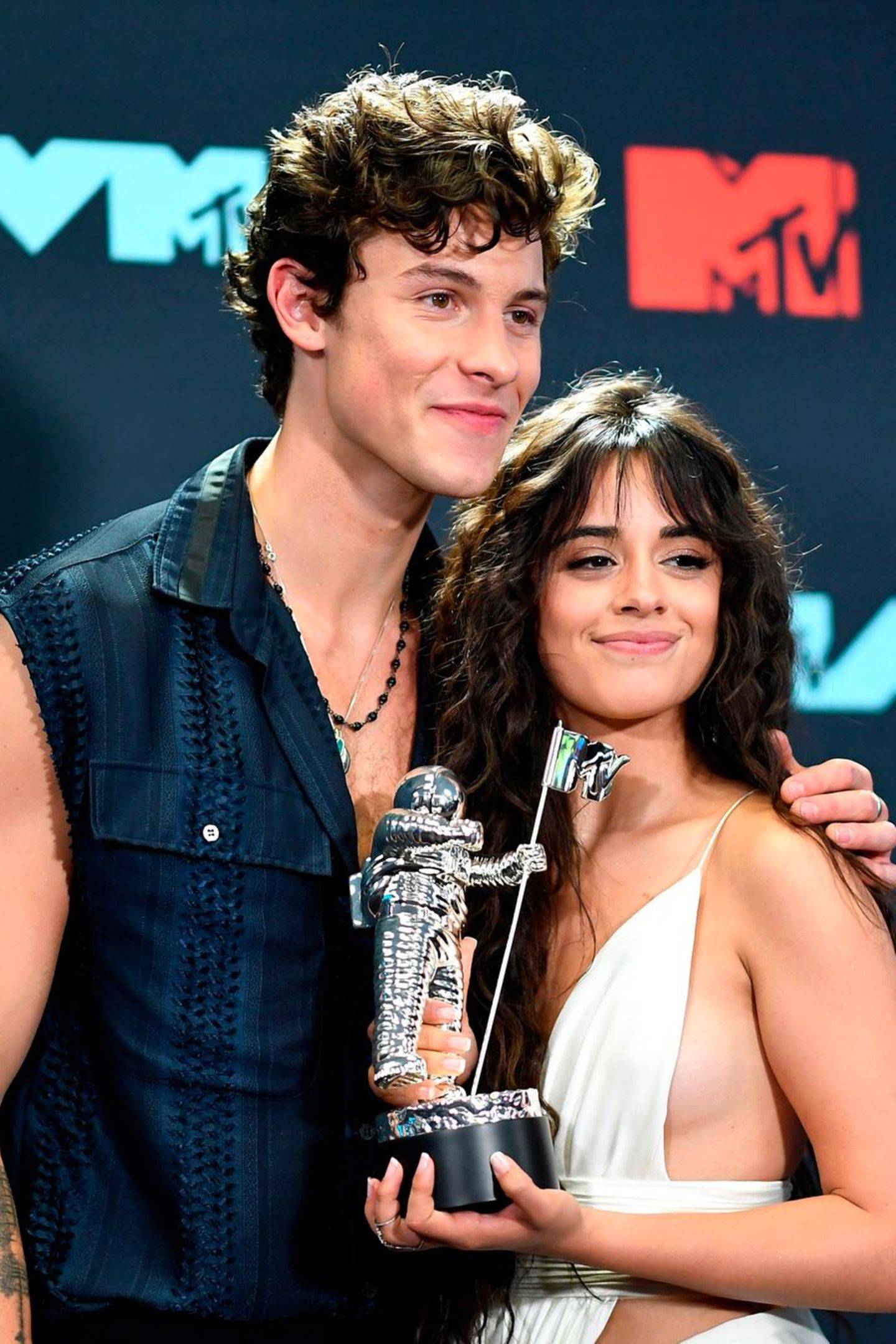 News Im Video Shawn Mendes Und Camila Cabello Dieses Knutsch Video Sorgt Fur Ekel Bei Den Fans Gala De